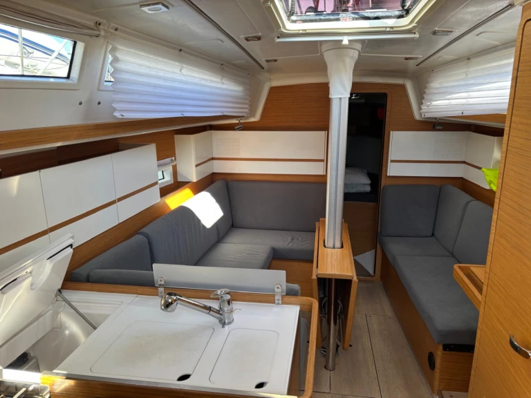 Bootsverleih Elan E4 Pula Samboat