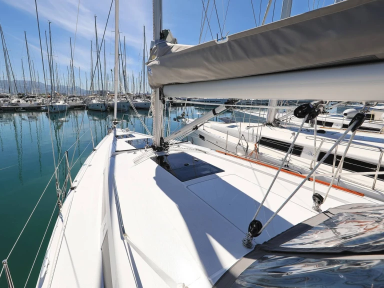 Boot mieten Komolac günstig Hanse 388