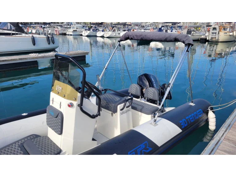 Ein  3D TENDER - TR54 mieten in Saint-Quay-Portrieux