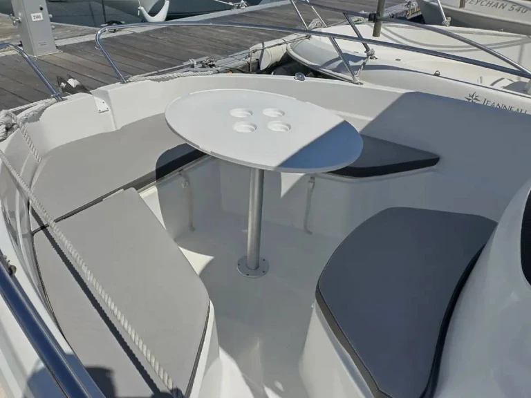 Vermietung Motorboot Jeanneau mit Führerschein