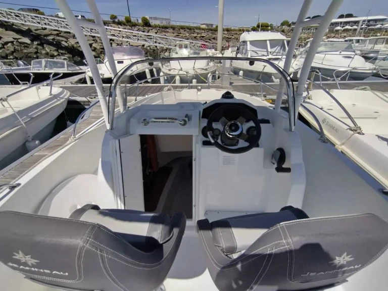Motorboot mieten in Saint-Quay-Portrieux zum besten Preis