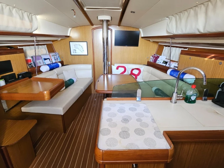 Ein Jeanneau Sun Odyssey 39i Performance mieten in Spanien