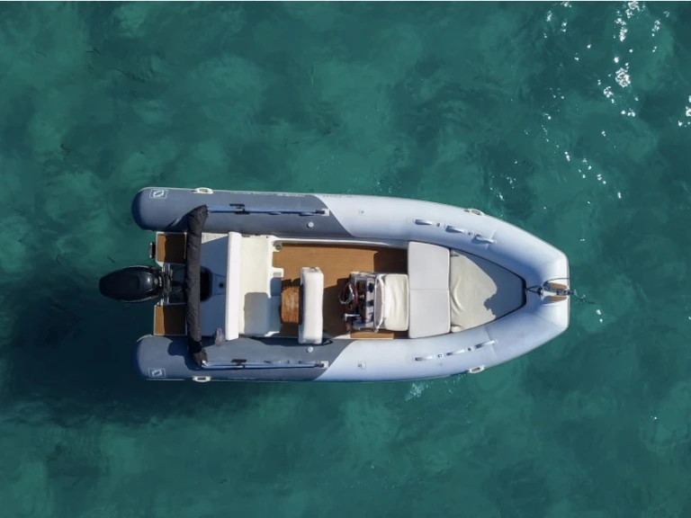 YachtCharter in Hyères - Zodiac Medline 580 Limited Edition auf SamBoat