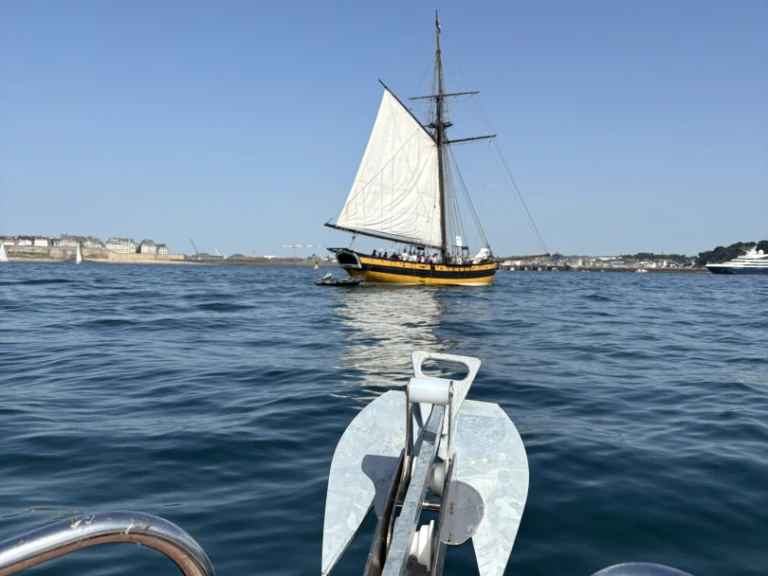 Motorboot mieten in Dinard - Maxima 750 flying lounge