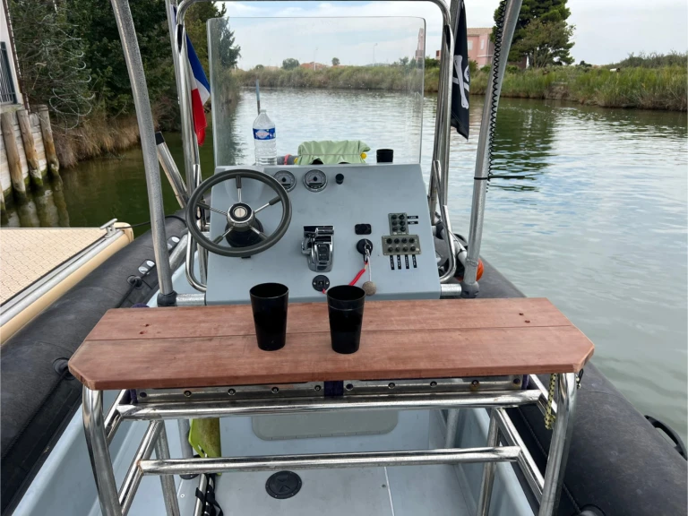 Schlauchboot mit oder ohne Skipper Valiant mieten in Palavas-les-Flots