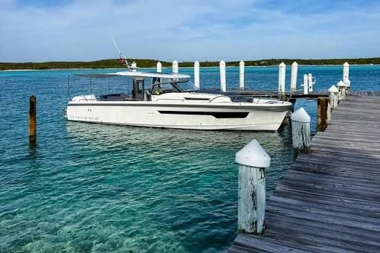 Ein Nimbus T11 mieten in West Palm Beach