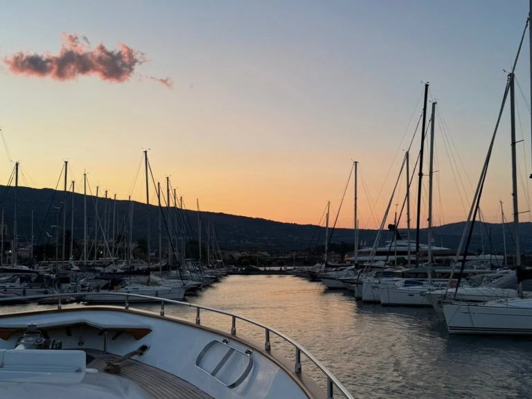 Vermietung Yacht Tecnomar mit Führerschein