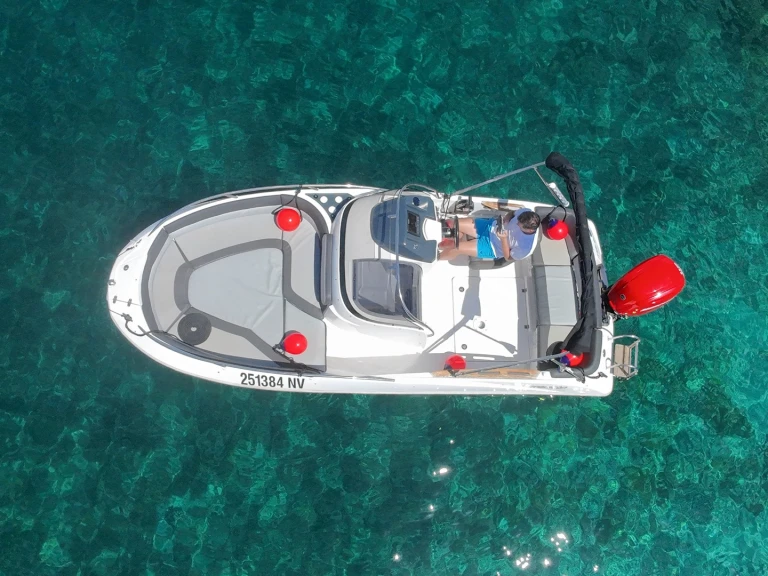 Motorboot mieten in Novalja zum besten Preis