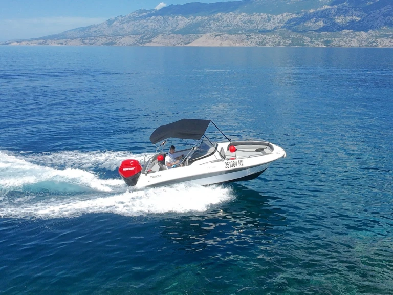 Ein Galia 520 Open mieten in Novalja