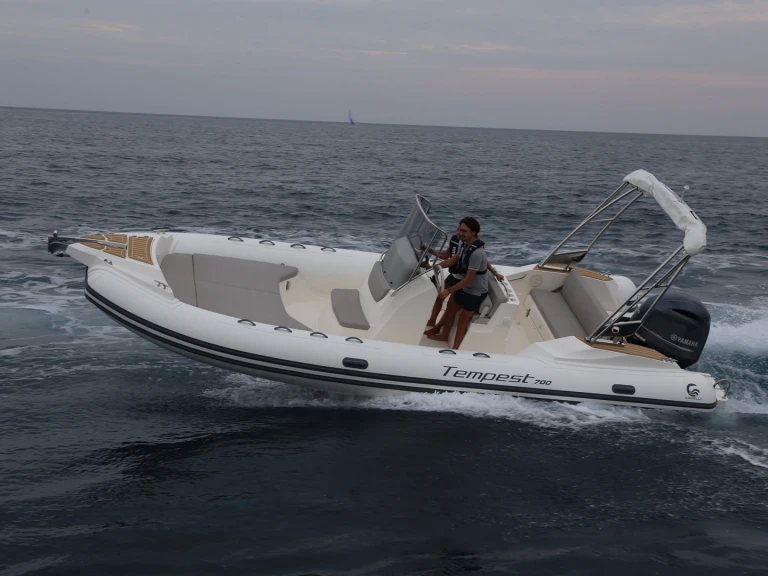 Bootsverleih Capelli Tempest 700 Open Le Lavandou Samboat