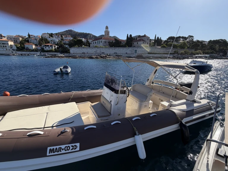 Schlauchboot mieten in Hvar zum besten Preis