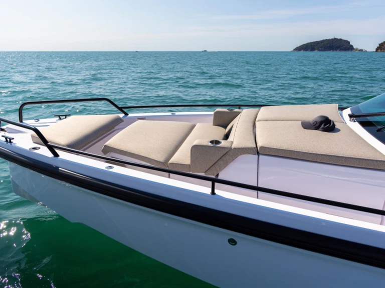 Motorboot mieten in Neapel zum besten Preis
