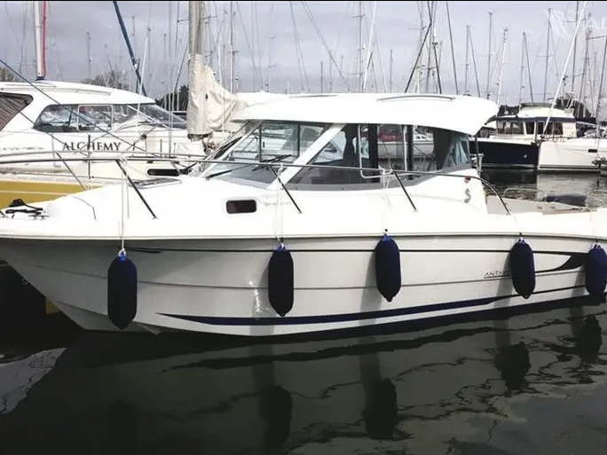 Vermietung Motorboot Bénéteau mit Führerschein