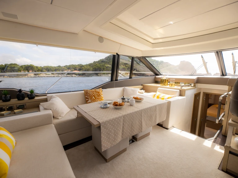 Yacht mieten in Saint-Raphaël zum besten Preis