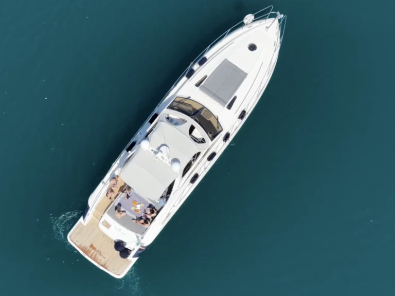Vermietung Motorboot Princess mit Führerschein