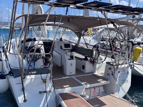 YachtCharter in Lavrion - Jeanneau Sun Odyssey 440 auf SamBoat