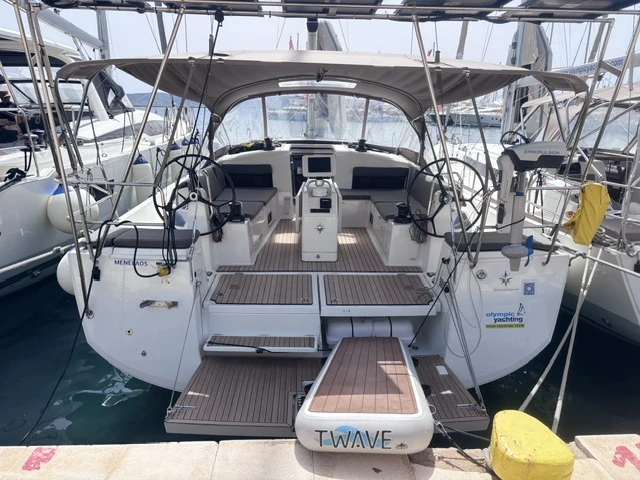 Ein Jeanneau Sun Odyssey 490 mieten in Lavrion