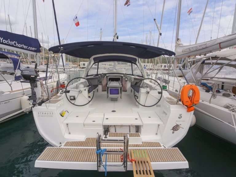 Segelboot mit oder ohne Skipper Bénéteau mieten in Bas du Fort