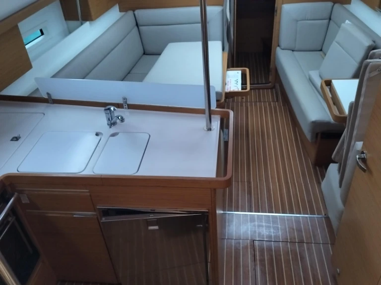 YachtCharter in Izola - Elan Impression 40 auf SamBoat