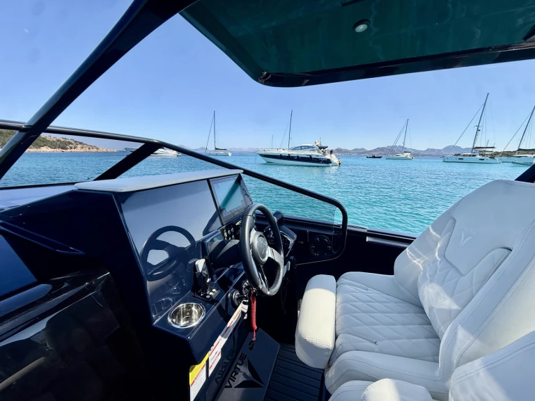 YachtCharter in Olbia -  Virtue V10 Top auf SamBoat