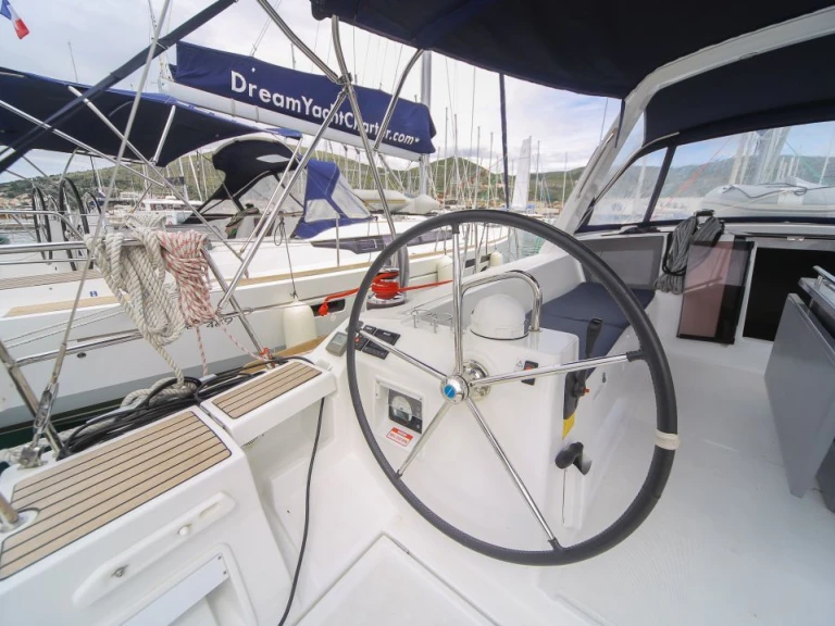 Vermietung Segelboot Bénéteau mit Führerschein