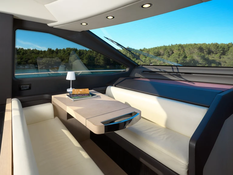Yacht mit oder ohne Skipper Azimut mieten in Trogir