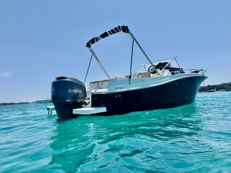 Motorboot mieten in Mandelieu-la-Napoule zum besten Preis