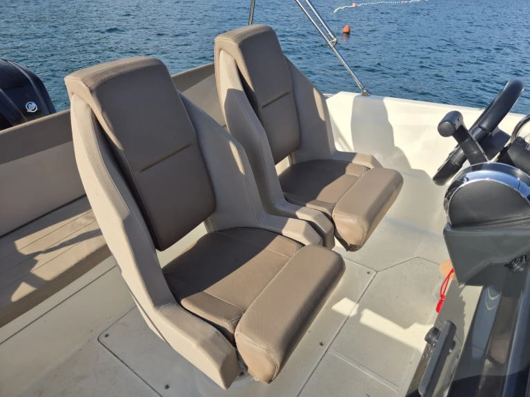 Motorboot mieten in Split zum besten Preis
