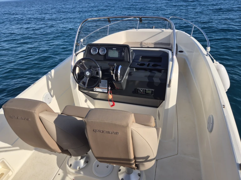 Quicksilver Activ 605 Open mieten Split