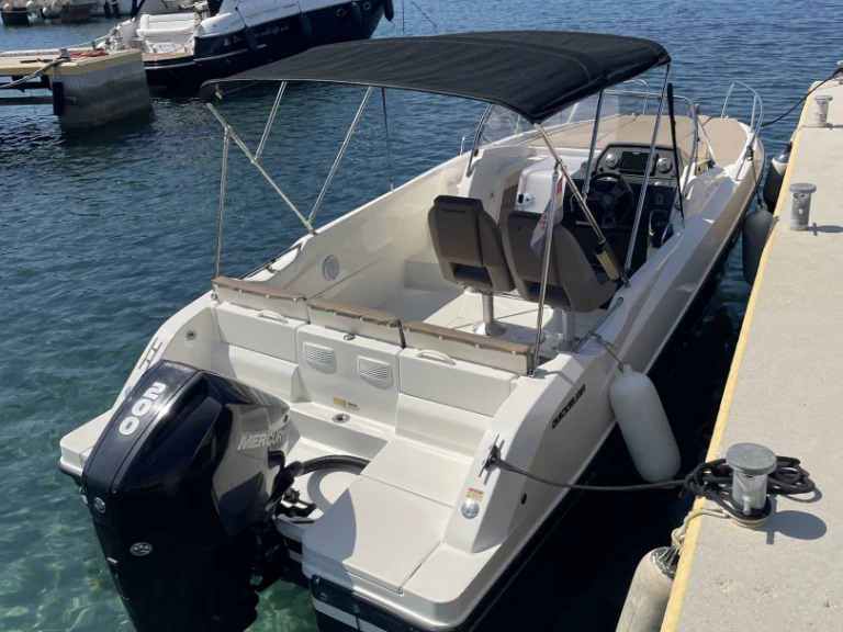 Motorboot mieten in Rab - Quicksilver Activ 675 Sundeck