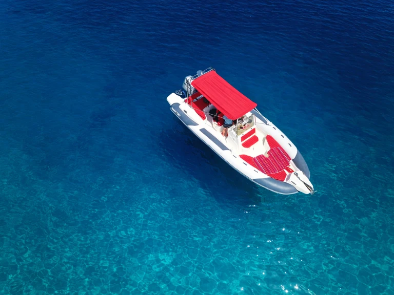 Ein Marlin Boat 790 Pro Dynamic mieten in Medulin