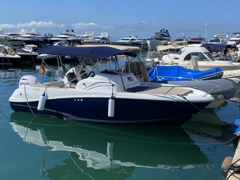 Ein Jeanneau Cap Camarat 6.5 WA mieten in Ibiza Town