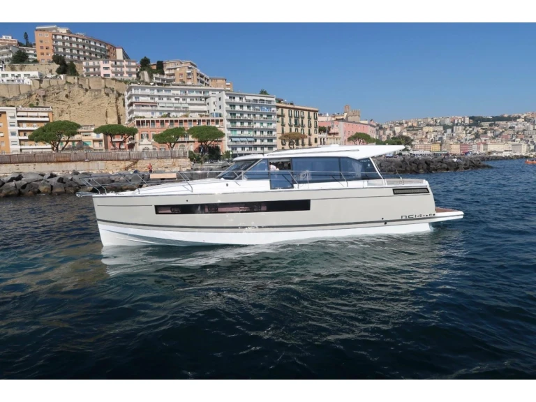 Motorboot mieten in Bacoli zum besten Preis