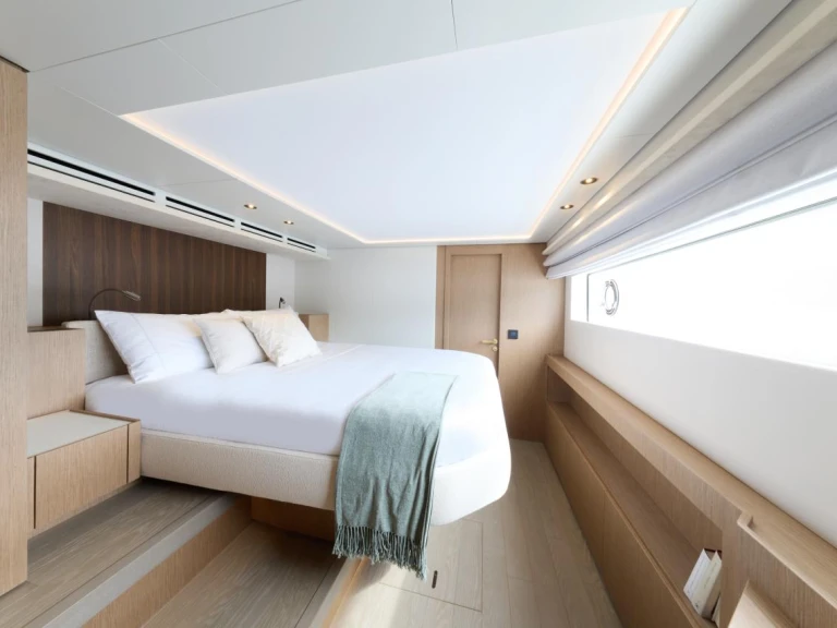 YachtCharter in Bacoli - Prestige Prestige M7 auf SamBoat