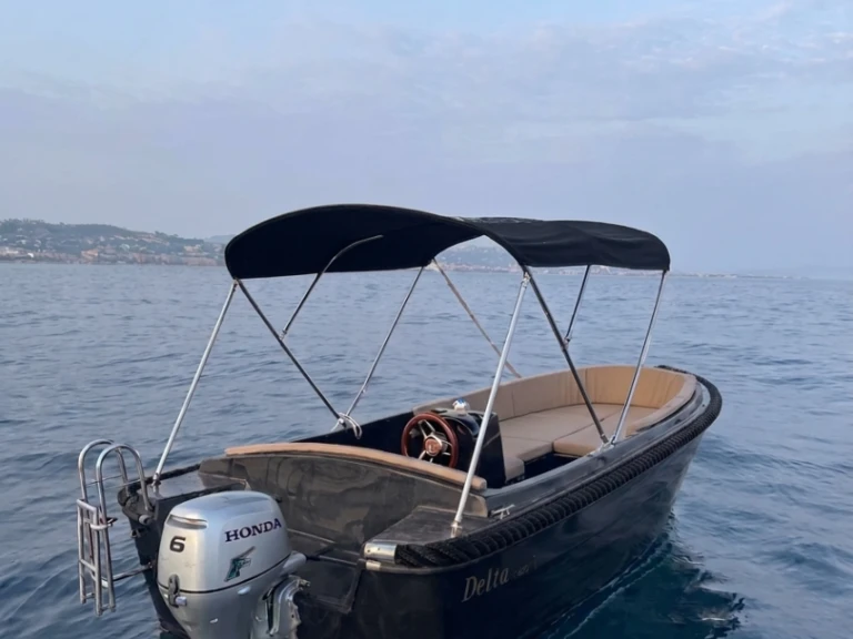 Motorboot mieten in Mandelieu-la-Napoule - SZKUTNICZY ZAKLAD Delta Kruger 480