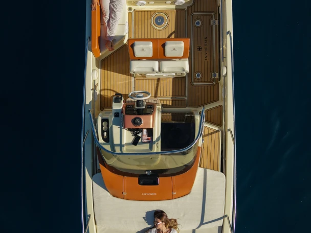 Ein Invictus  Invictus 240 CX mieten in Mandelieu-la-Napoule