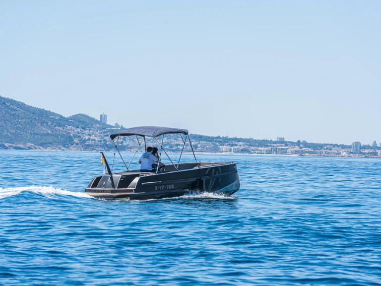 Ein VanVossen Tenders TENDER SPORT 777 mieten in Spanien