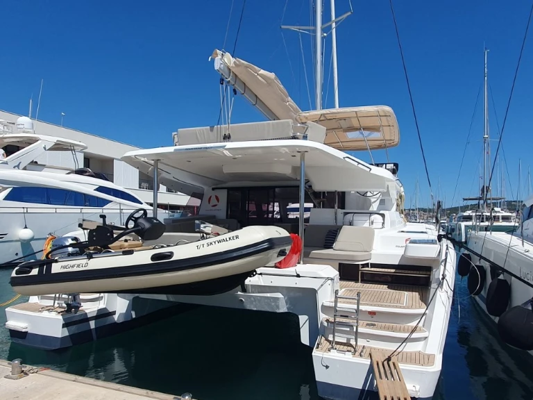 Ein Fountaine Pajot Fountaine Pajot FP 44 Quatuor - 4 + 2 cab. mieten in Seget Donji