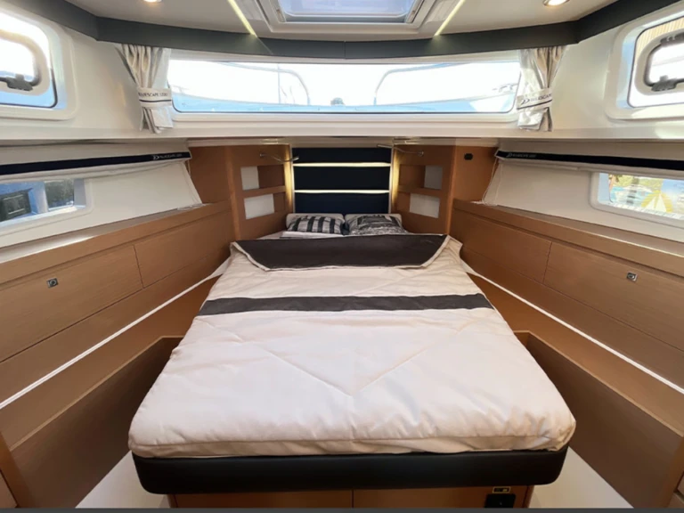 Boot mieten Port-Saint-Louis-du-Rhône günstig Delphia 1200 Bluescape