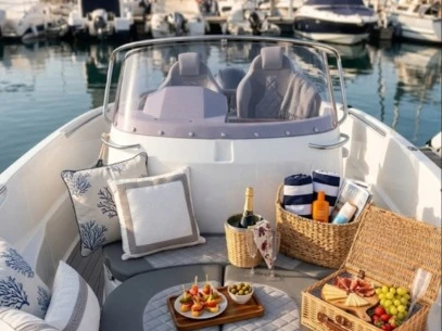 Motorboot mieten in Alicante zum besten Preis