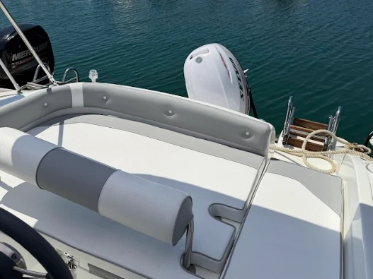 Motorboot mit oder ohne Skipper Trimarchi mieten in La Spezia
