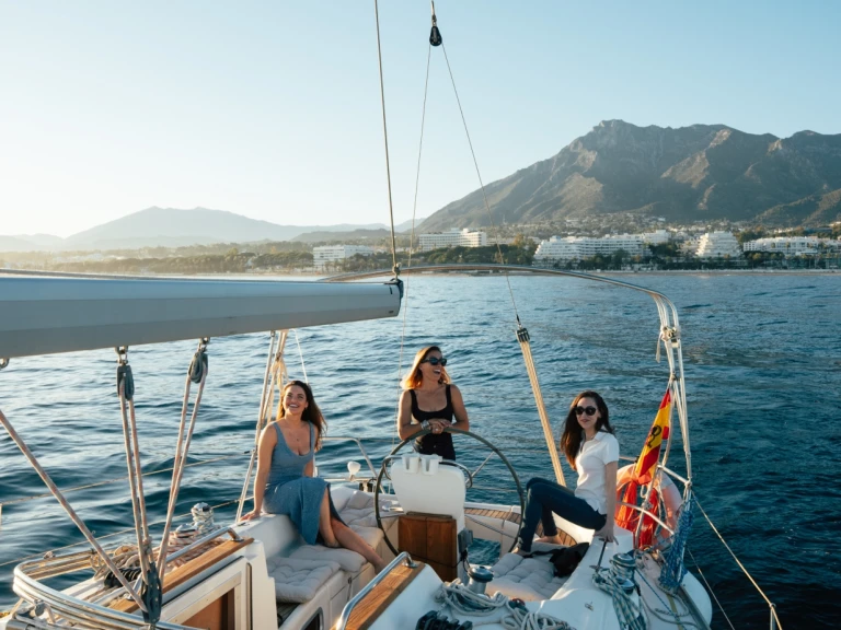 Bootsverleih Bavaria Bavaria 36 Cruiser Puerto Deportivo de Marbella Samboat