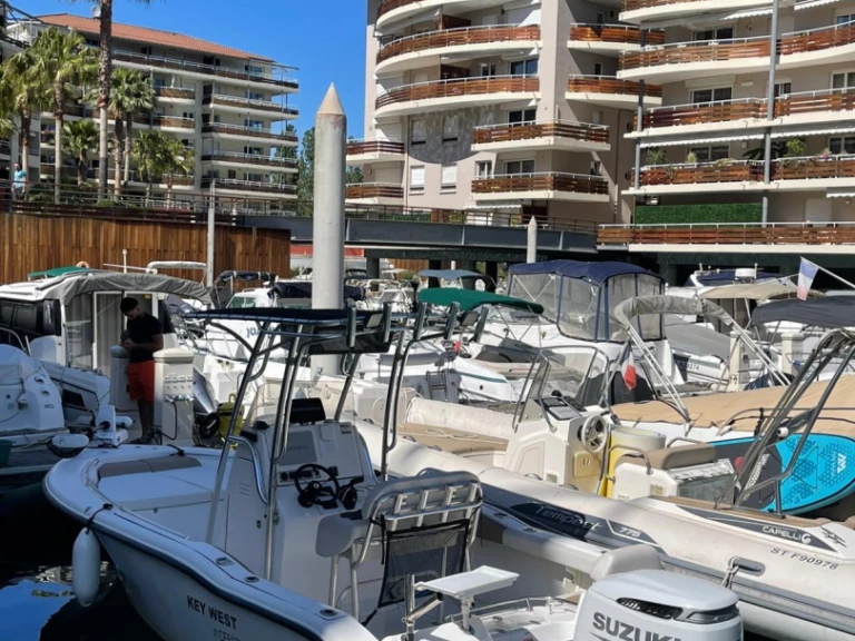 Motorboot mit oder ohne Skipper Key-West mieten in Mandelieu-la-Napoule