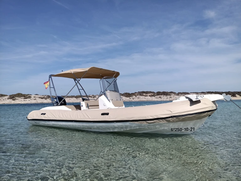 Schlauchboot mit oder ohne Skipper Capelli mieten in Marina Formentera