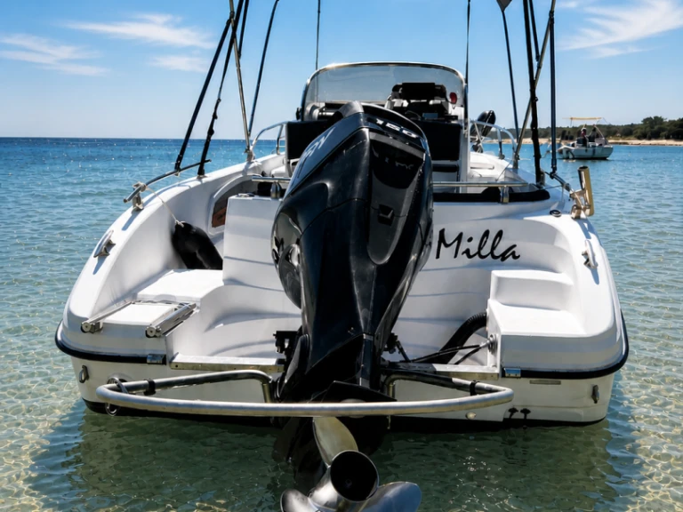Ein Ranieri Shadow 22 S mieten in Port-Camargue