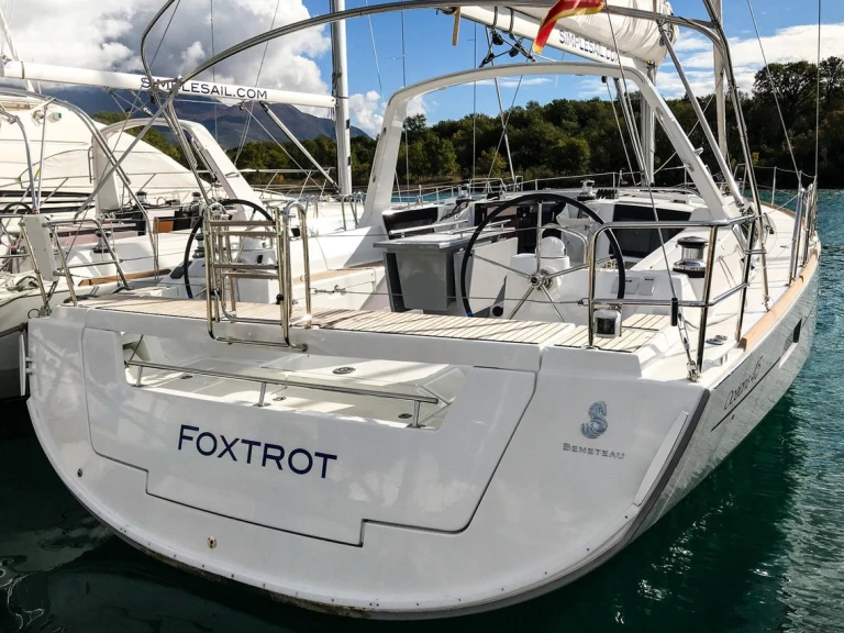 Segelboot mieten in Mrčevac zum besten Preis