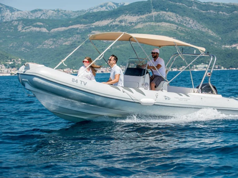 YachtCharter in Tivat - Stingray-Boats Stingray Predator 640 auf SamBoat