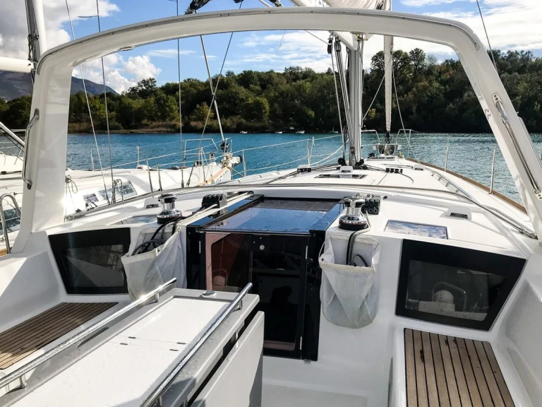 Ein Bénéteau Oceanis 45 mieten in Mrčevac