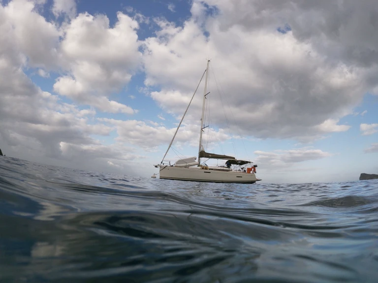 Jeanneau Jeanneau Sun Odyssey 389 mieten Le Marin
