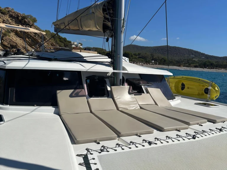 Ein Fountaine Pajot Helia 44 mieten in Ibiza Town
